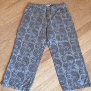 Calvin Klein 4 pocket straight leg crop jean size 10